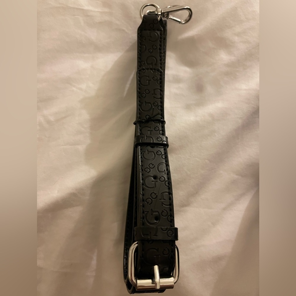 Guess purse - Picture 13 of 13